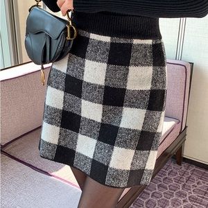 check mini skirt black&white